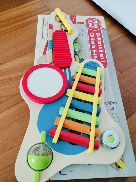 Guitarra bebé 6 em 1 +12M