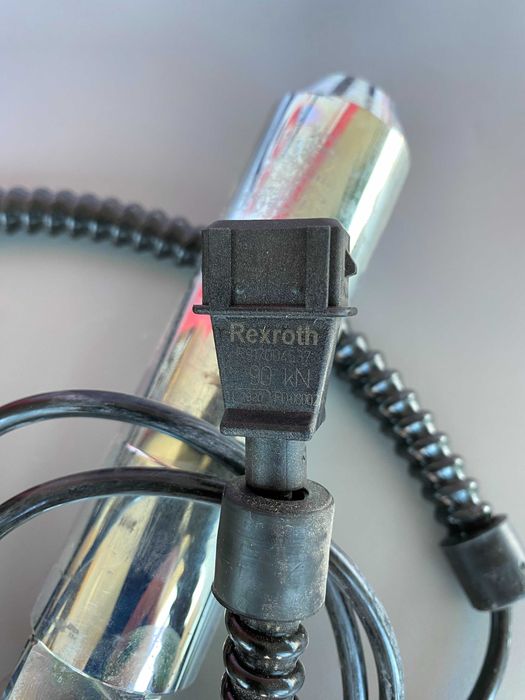 Sworzeń pomiarowy siły uciągu 90kN Case NH 8766.1279 ORYGINAŁ CNH