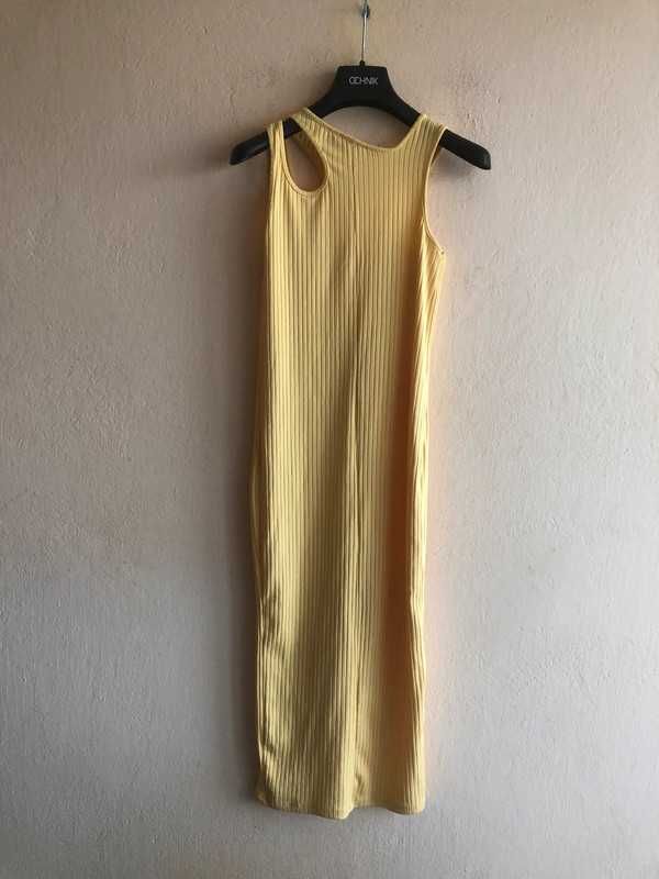 Zara - nieużywana, sukienka midi, z asymetrycznym dekoltem (XS/S)