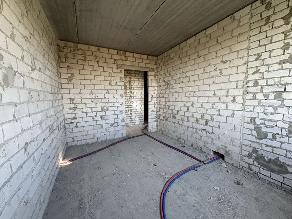 3 кімнатна квартира 82 м2 ЖК Миру 3 Героїв Харкова будівельний стан