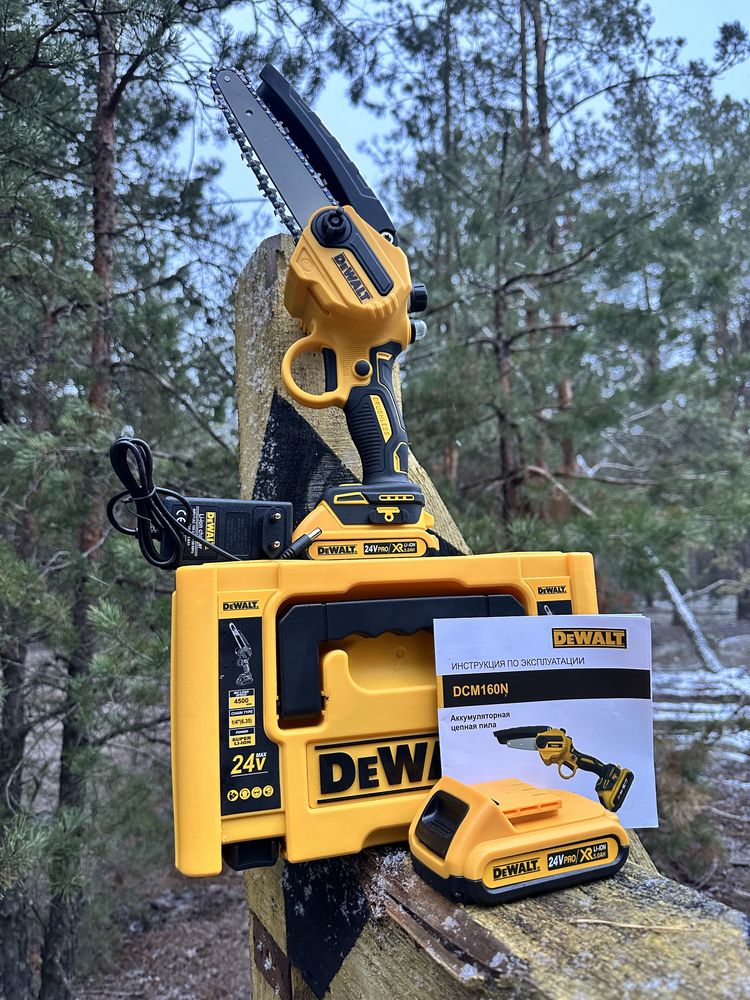 Аккумуляторная мини пила Dewalt DCM 160 N