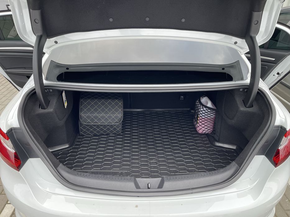 Renault Megane 4 Sedan. 1.5 DCI EDC. 2019.