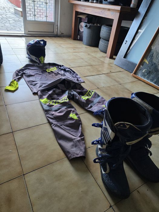 Equipamento motocross