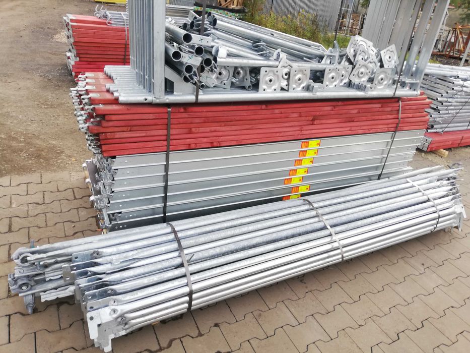 Rusztowanie fasadowe 200 m2 typ L73 bauman altrad klinowe