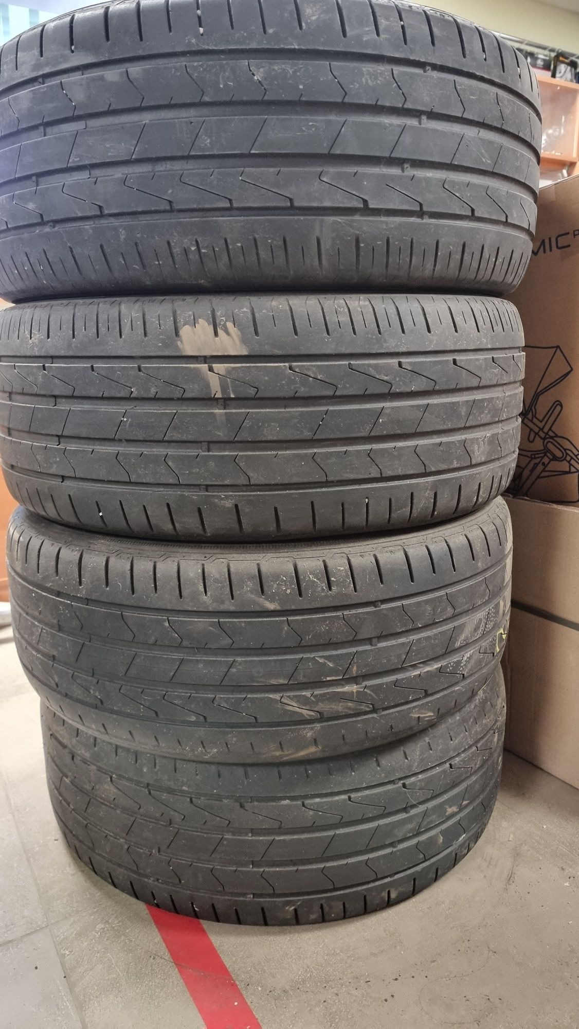 Летняя шина Kumho 235/45 R18