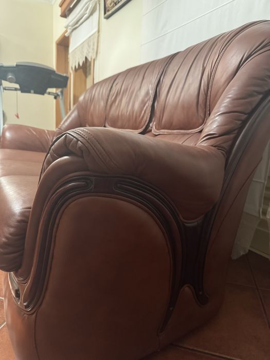 Conjunto de Sofás – 3 lugares + 2 individuais