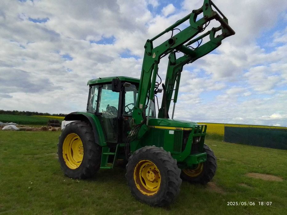 Ciągnik JOHN DEERE 6110SE 85KM z ładowaczem czołowym turem mechaniczny