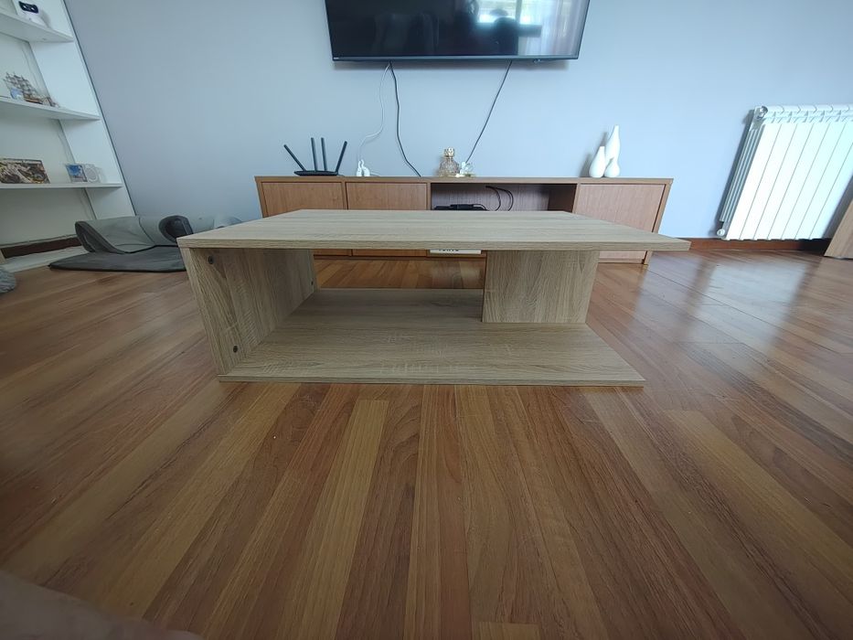 Conjunto de Móvel Base TV e Mesa de Apoio