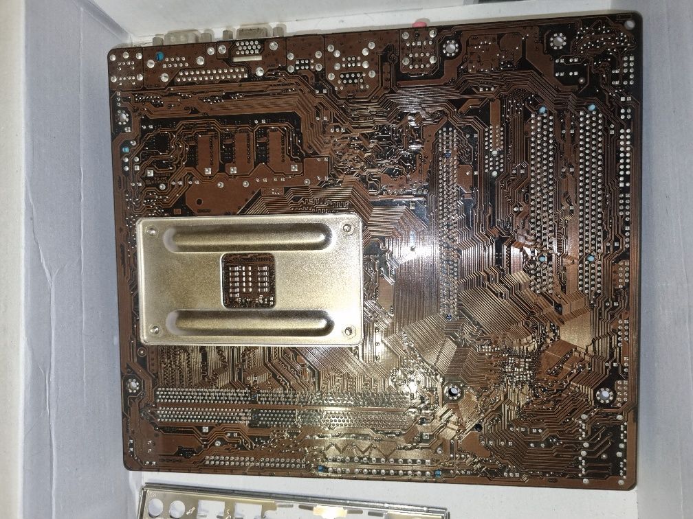 Материнская плата ASUS M4N68T-M LE сокет АМ3 память DDR 3