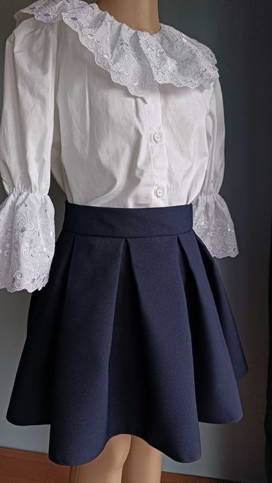 Spódniczka granatowa elegancka dziewczęca dziecięca rozmiar 116 / 122