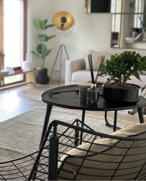 Mesa Zara Home Metalica preta