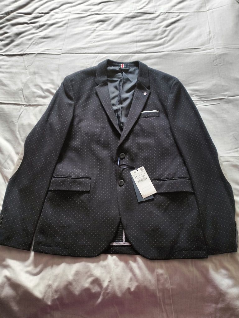 Blazer azul escuro com pintas ZARA