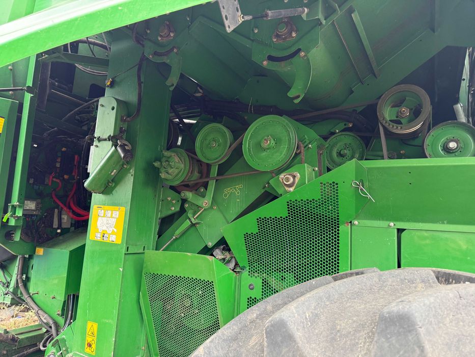 John Deere S670i HillMaster