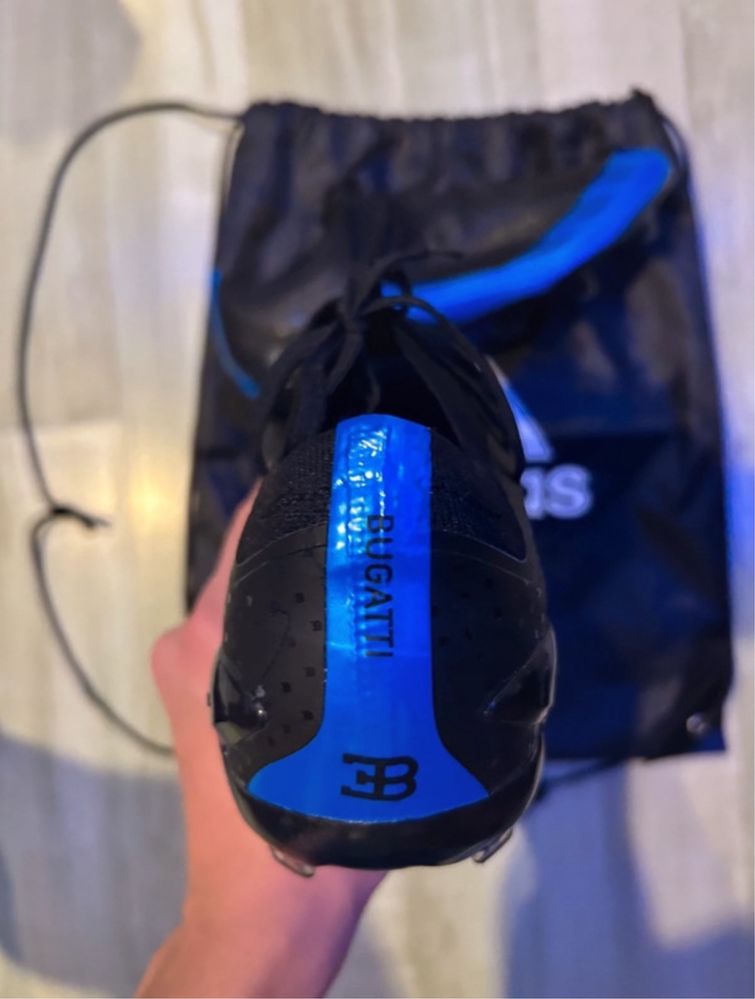 Adidas bugatti
