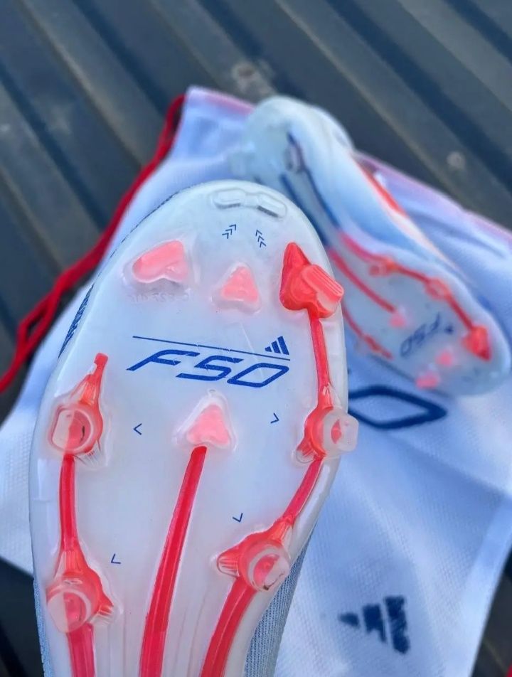 Продам нові бутси f50 adidas