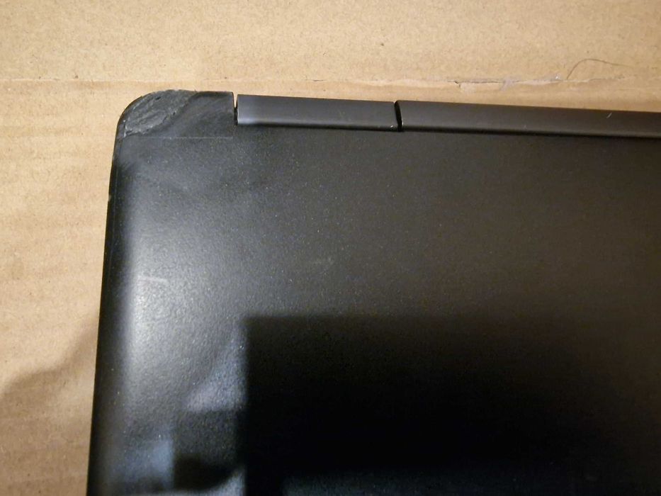 Dell 15 E5590/IPS/Core i5-8350U/8Гб.DDR4/SSD256GB/UHD630 2GB