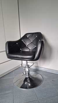 Fotel fryzjerski z pompą hydrauliczną