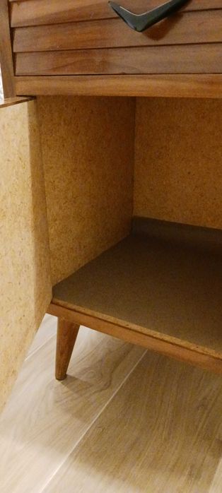 Mesas de cabeceira vintage