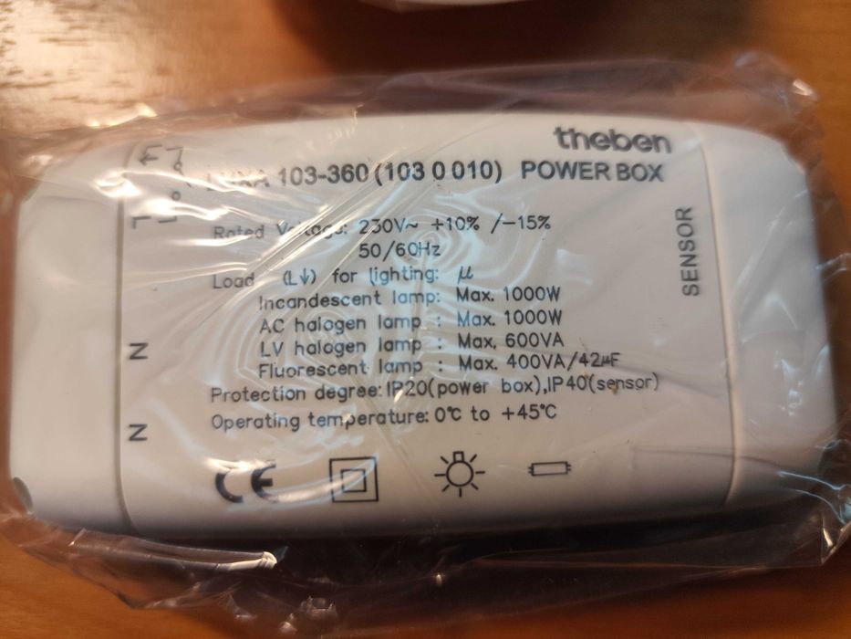 Detetor de Movimentos de Encastrar Theben Luxa 103-360