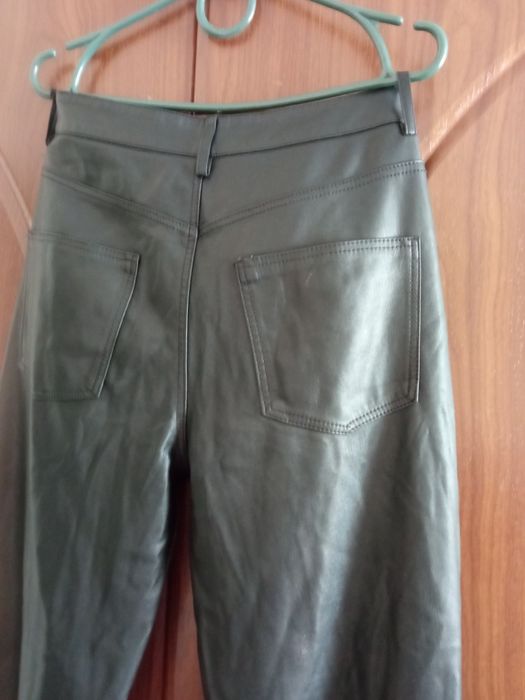 Кожаные брюки Zara