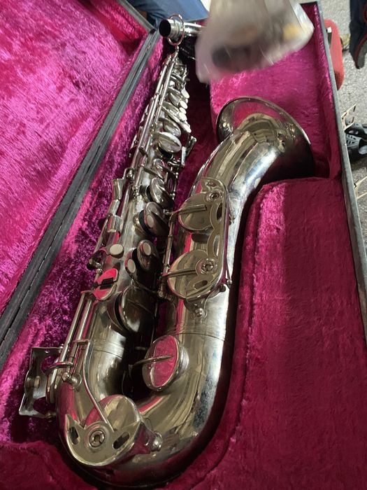 Саксофон и труба