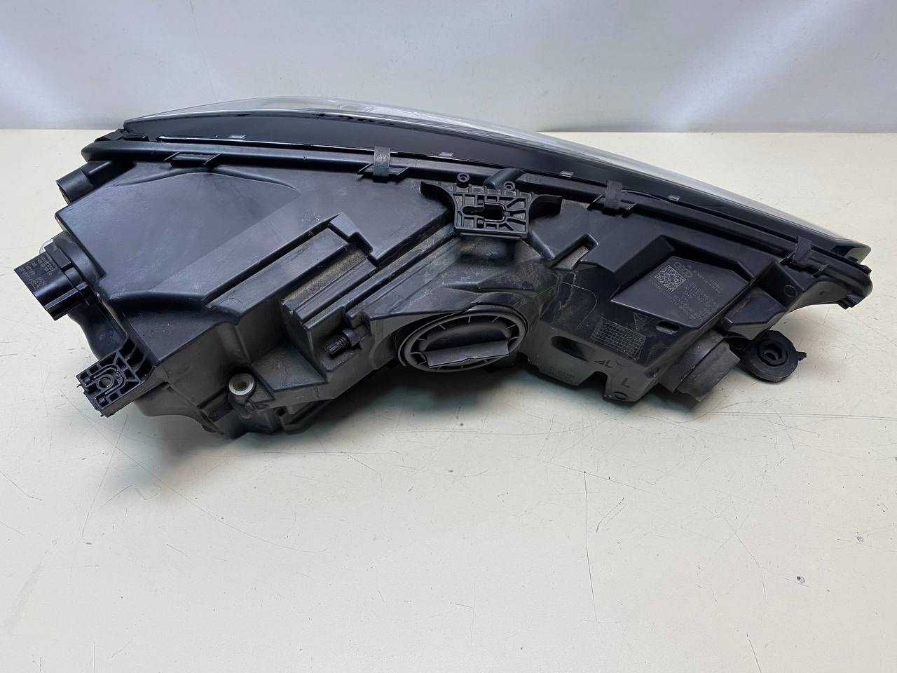 Фара Audi 8w A4B9 Led rest USA Ауді А4Б9 лед США оригінал trade in