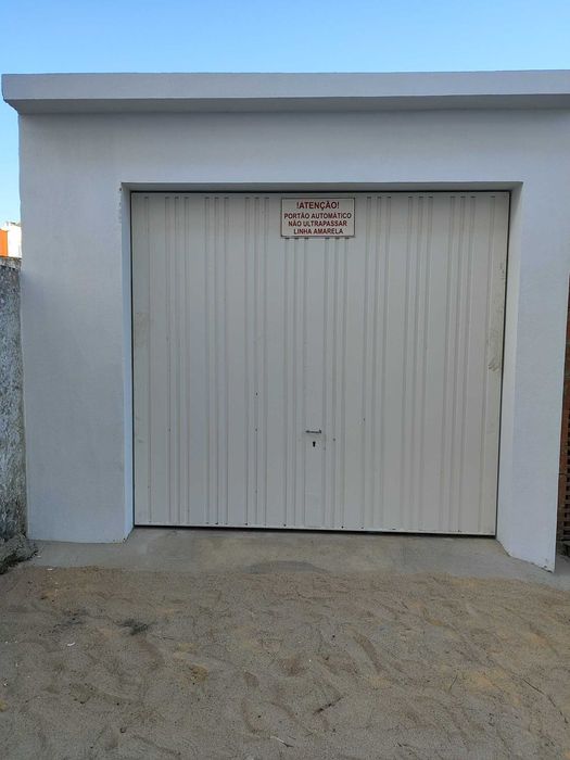 ARRENDO!!! Garagem no Cartaxo!!!