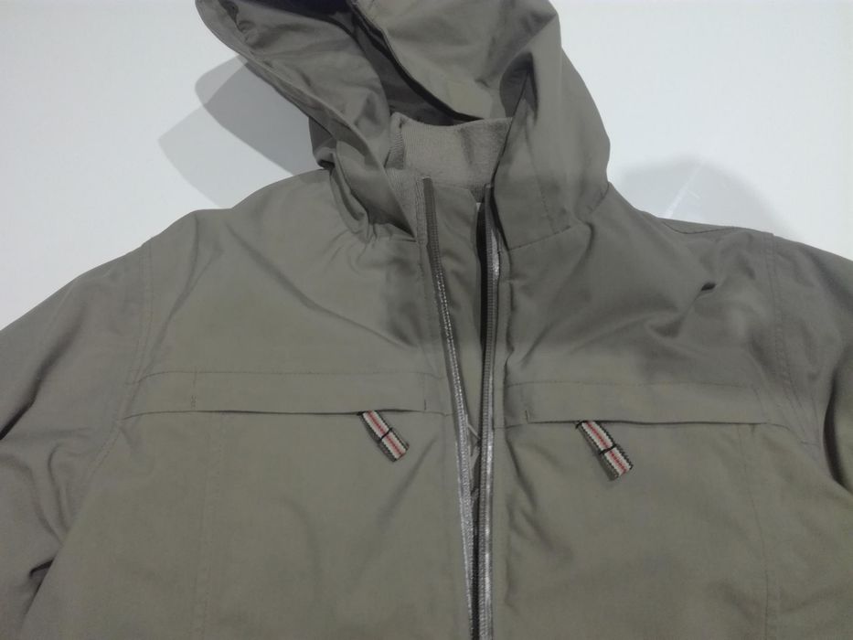 Casaco Burberry - 8 anos