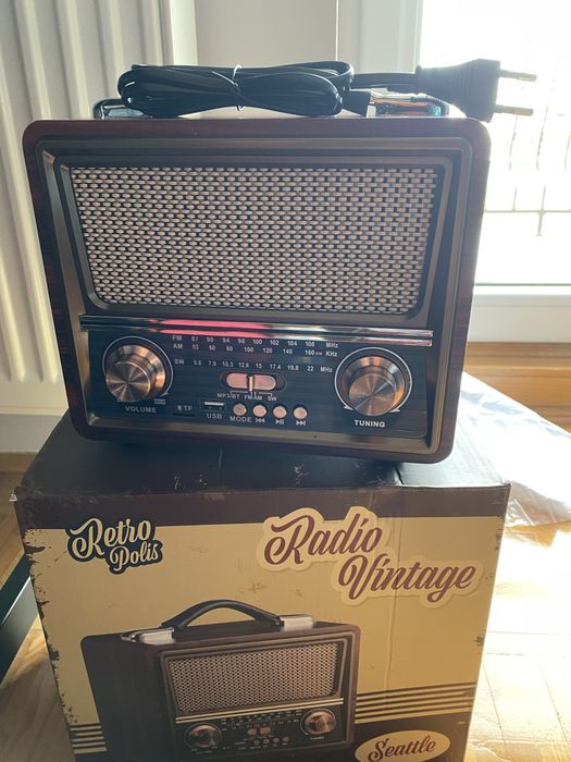 Radio sieciowo- bateryjne