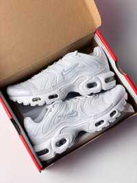 Кросівки жіночі Nike Air Max Plus (Gs) (CW7044-100)