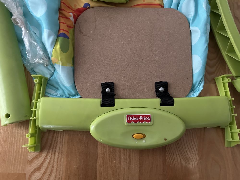 Leżaczek, bujaczek dla dziecka Fisher-Price