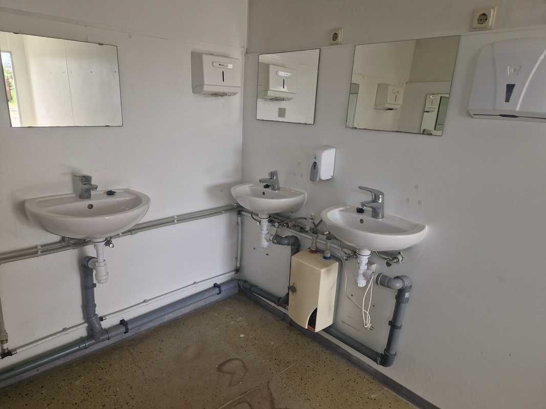 Kontener Containex budowlany sanitarny 2xWC 3xPisuar + 4xumywalki