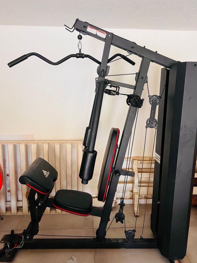 Maquina De Musculacao Addidas
