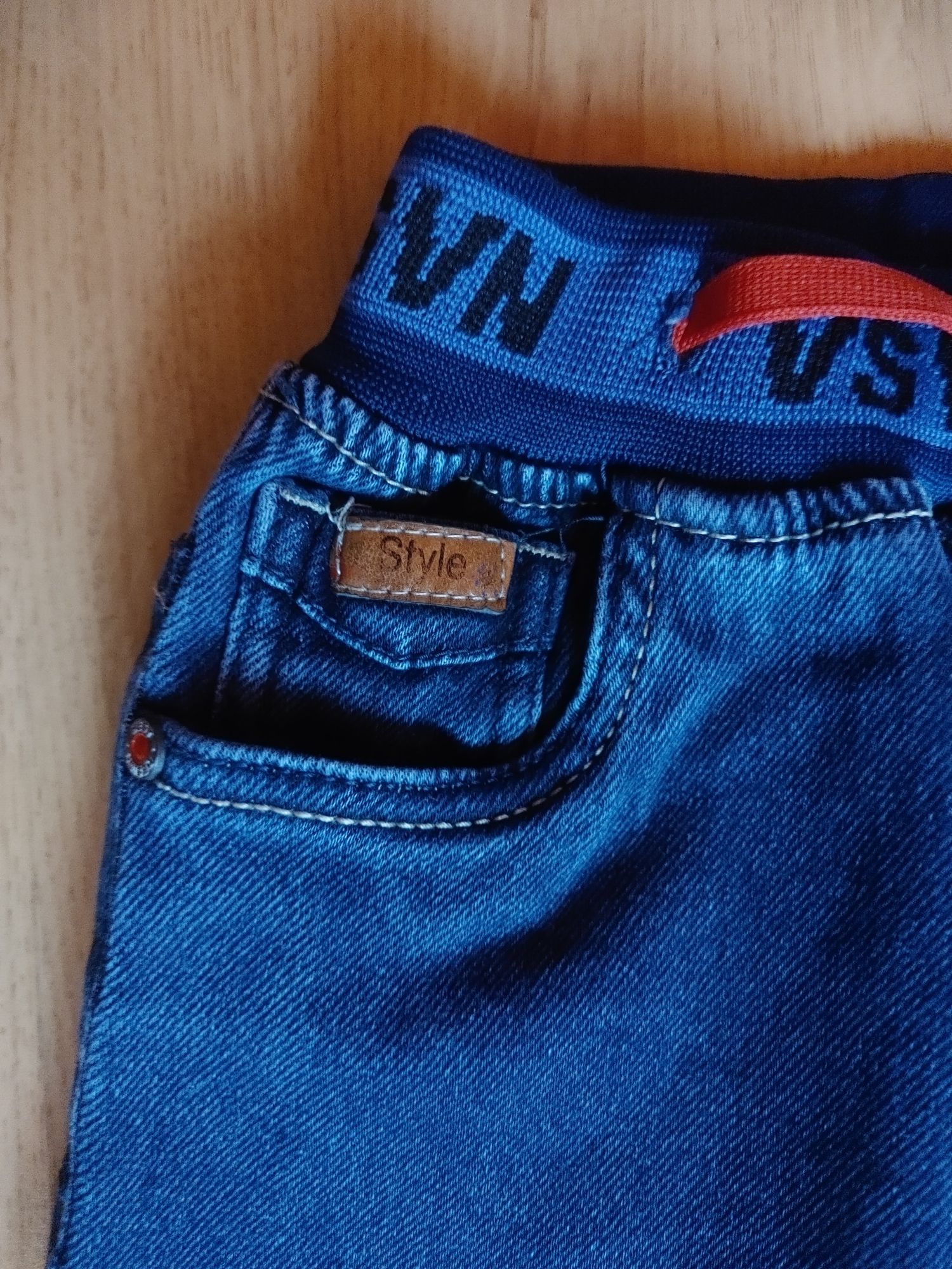 Spodnie jeans na gumce rozmiar 98/104 NASA