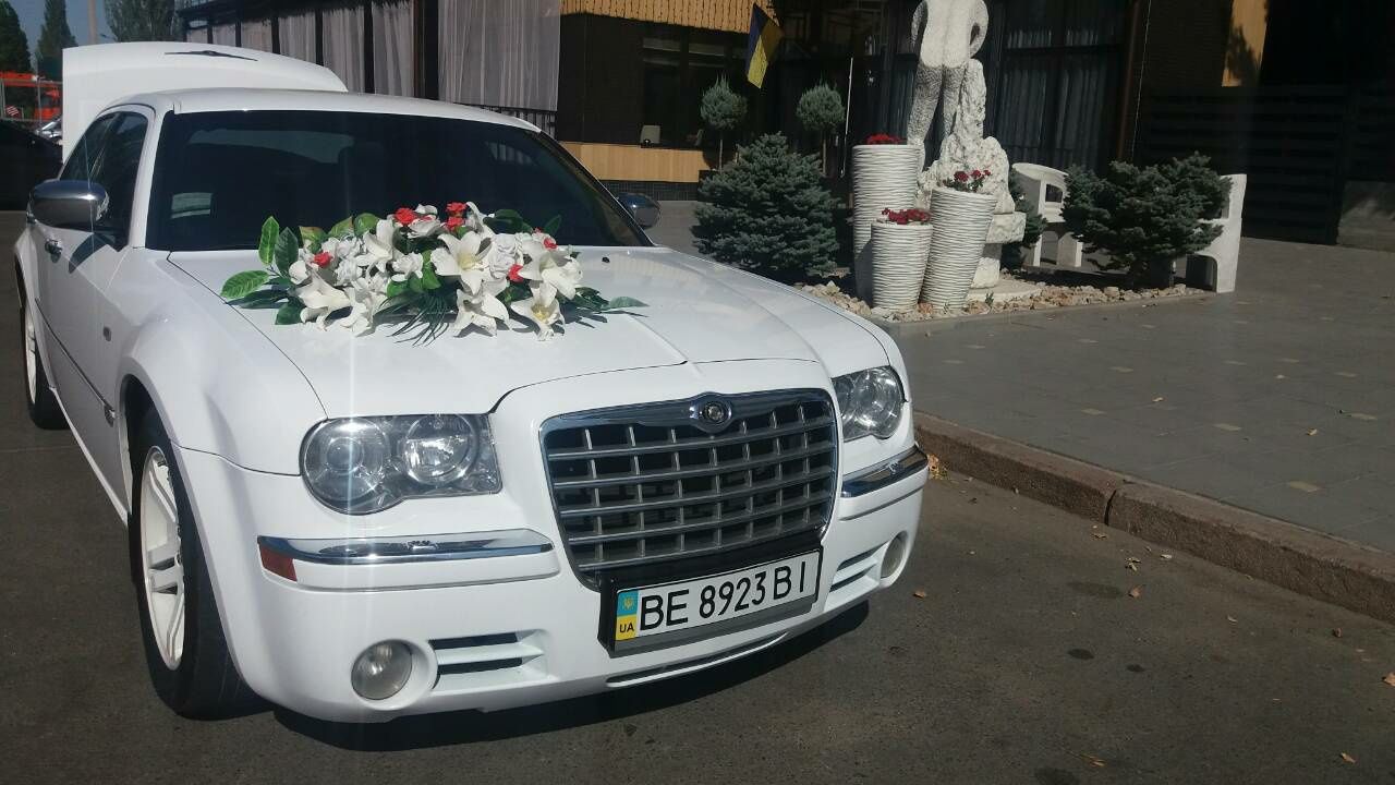 Аренда авто на свадьбу Chrysler 300C Крайслер 300C