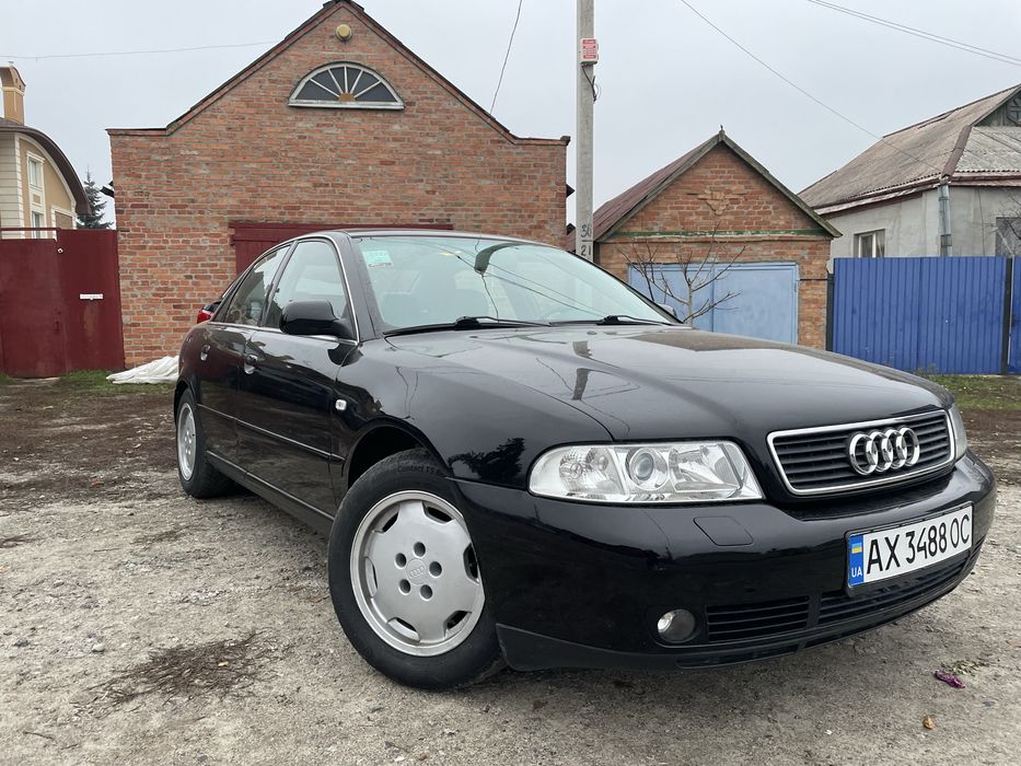 Audi A4 Автомат 2.4 v6