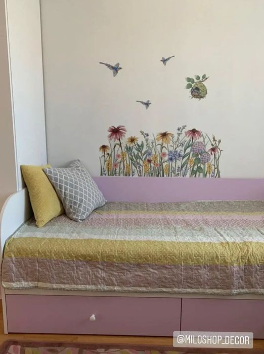 Декоративная наклейка на стену обои Полевые цветы редизайн