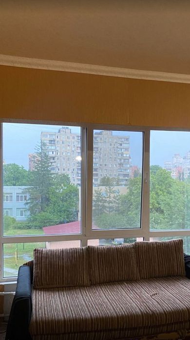 ЗДАМ КІМНАТУ дівчині. Оболонь, метро Мінська