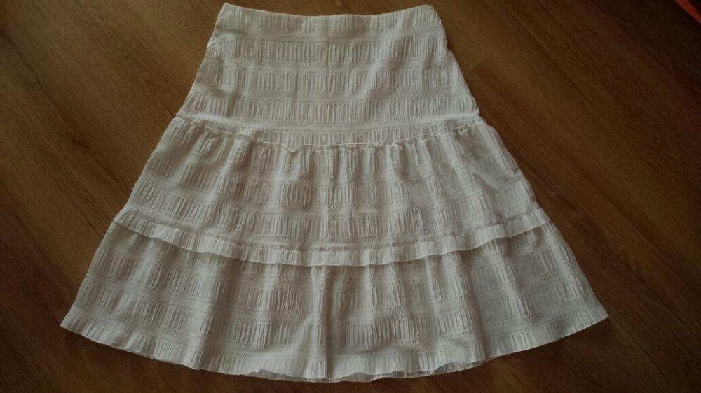 Biała spódnica falbanki wiosna lato rozm 42 / 44 stan BDB