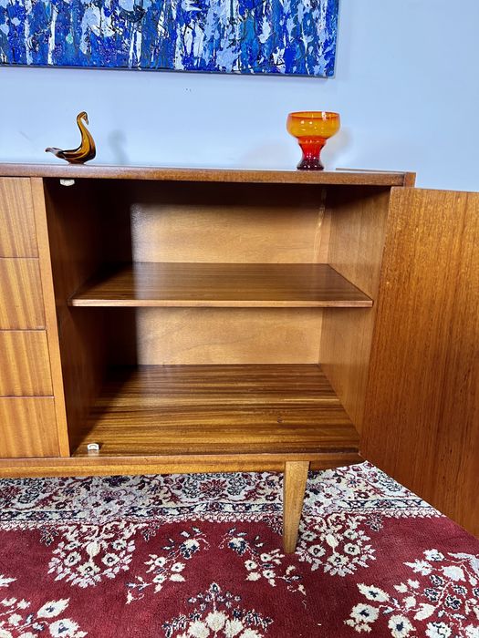 Komoda PRL Violetta 1039 Leśniewski lata 60. mat vintage renowacja