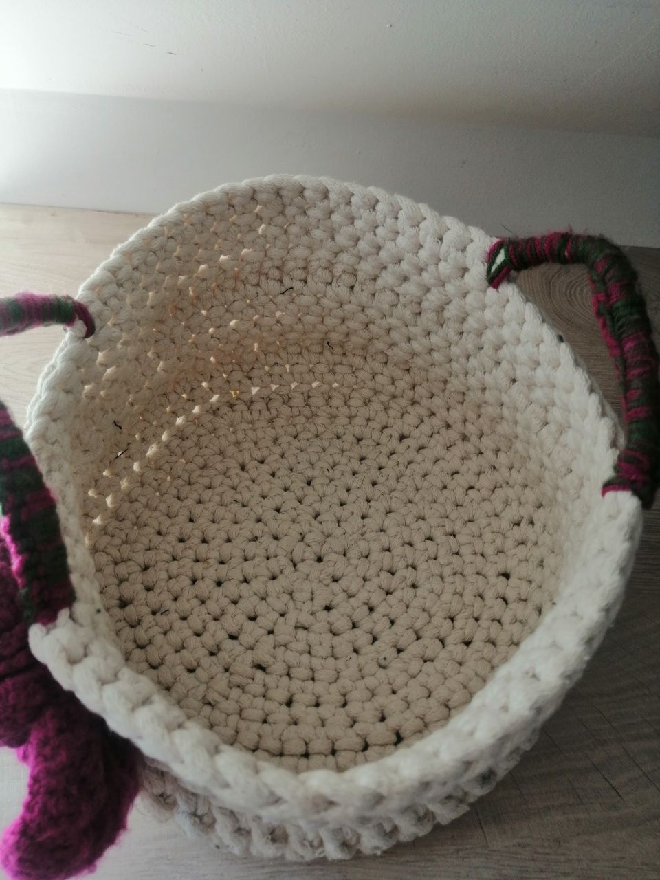 Koszyk ze sznurka bawełnianego