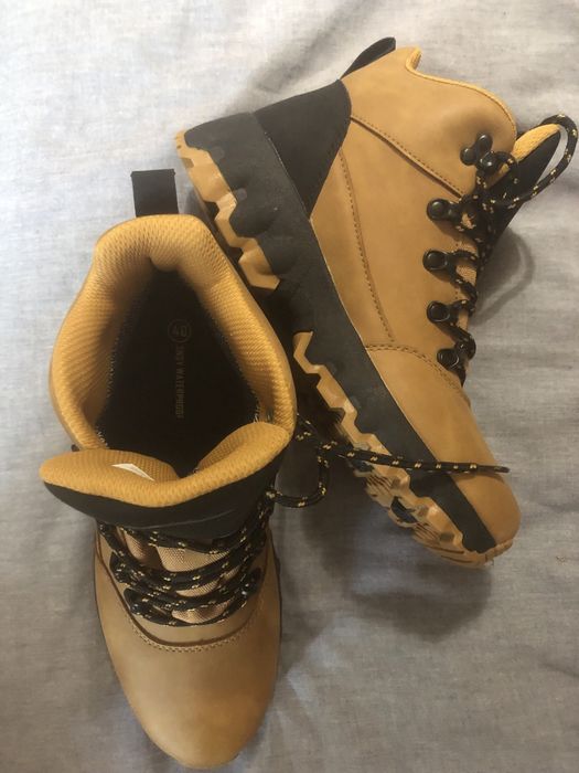 Продам ботінки