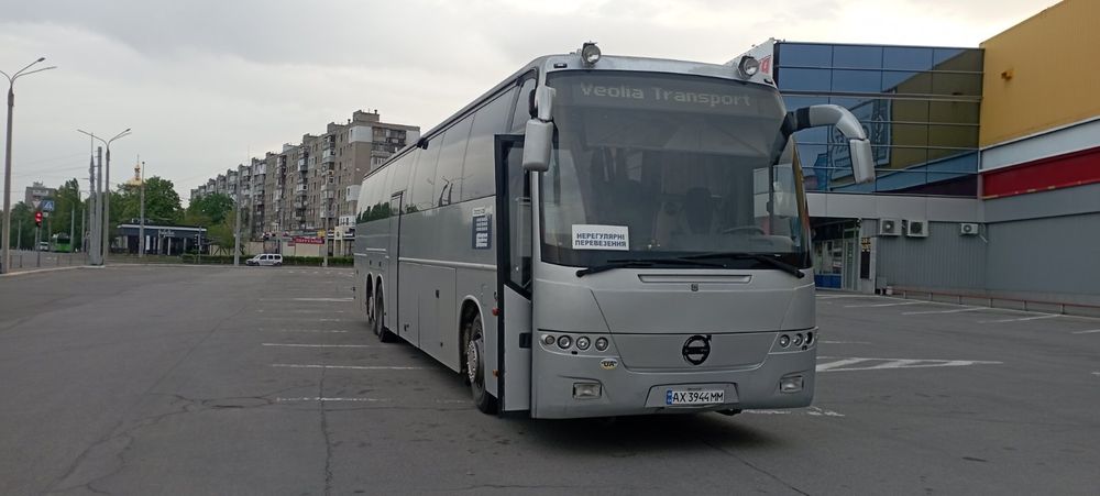 Замовлення мікроавтобуса, пасажирські перевезення, оренда автобуса