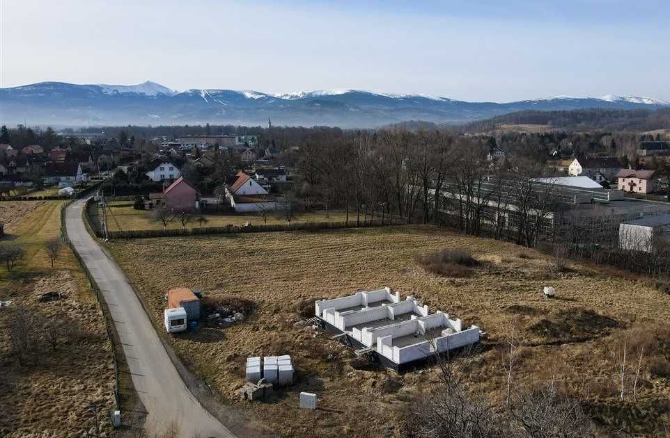 Dom na sprzedaż w trakcie budowy szeregówka 3 domów Mysłakowice