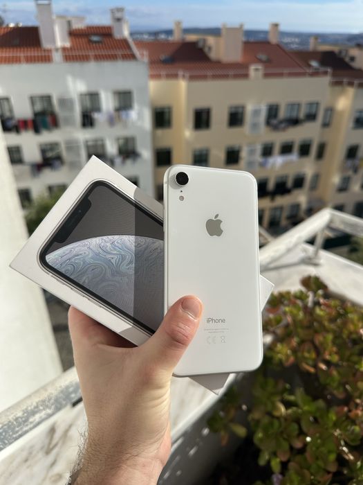 iPhone XR 64gb bom estado