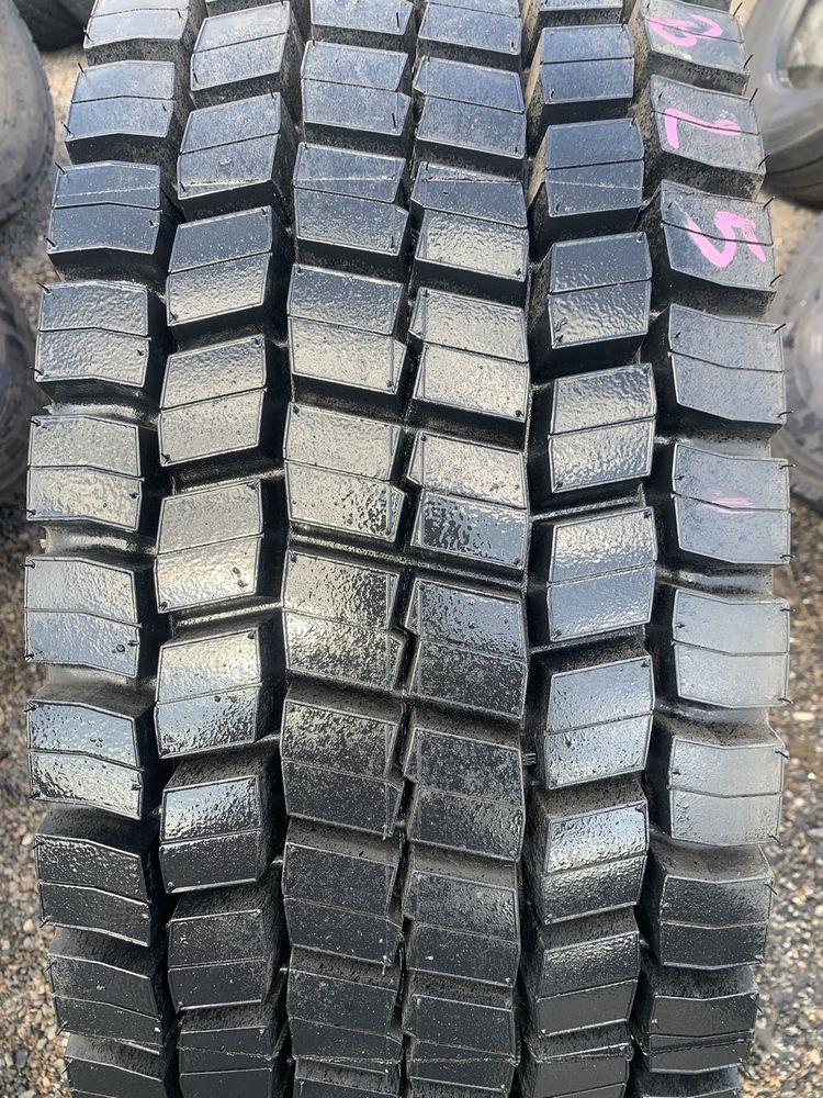 B25. 315/80/22,5 Bridgestone M729