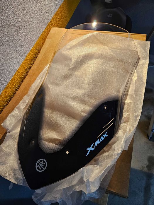 XMAX Vidro Alto - Como Novo