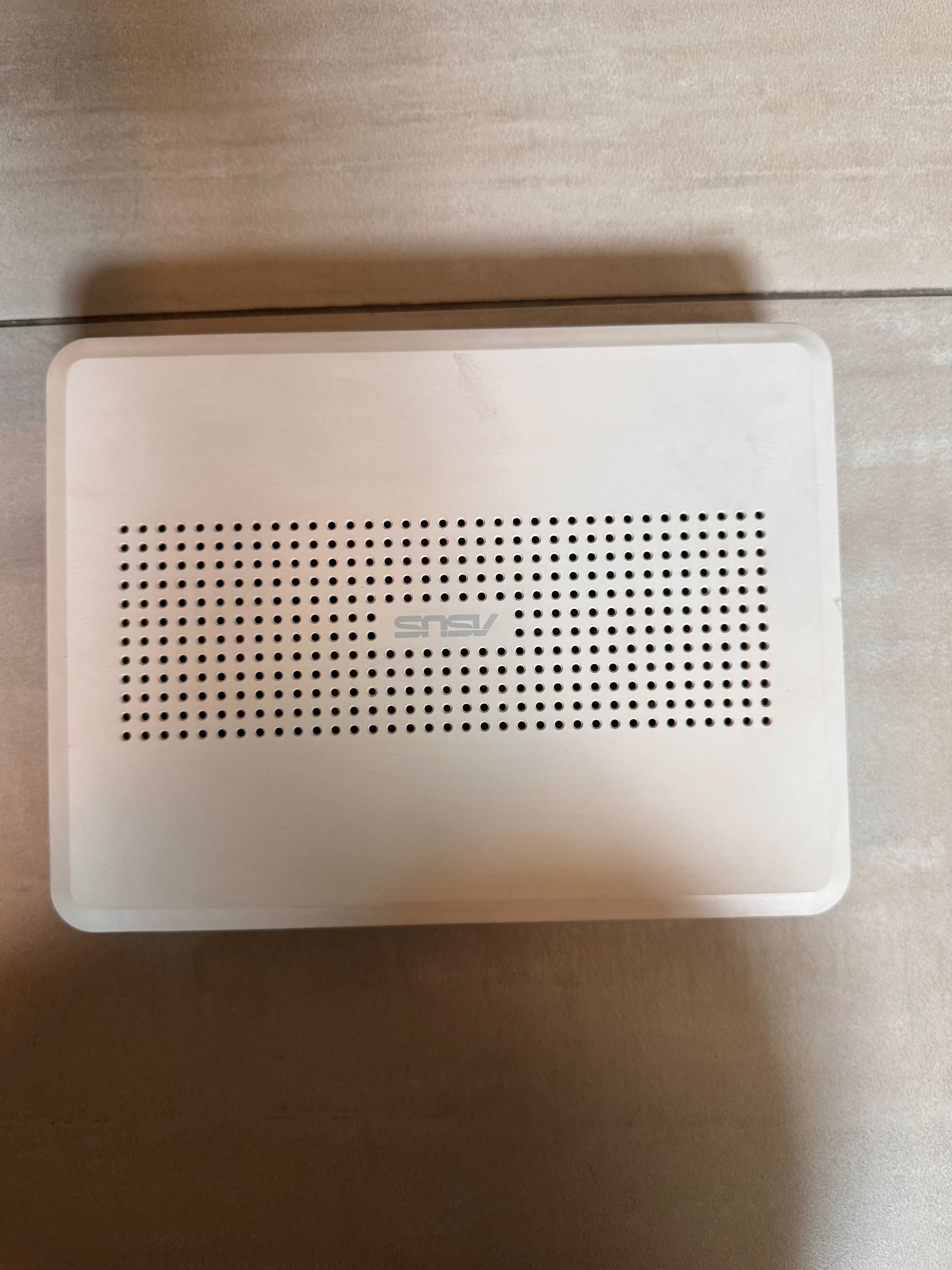 Router Asus WL-600gm + sieć bezprzedowdowa ADSL2/2 + home gateway