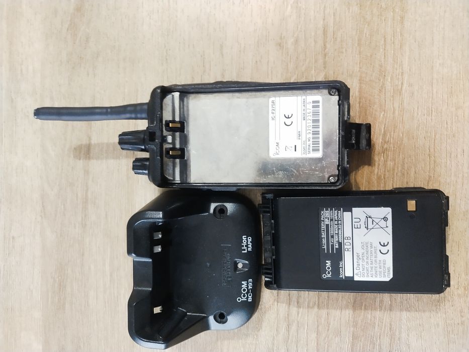 Krótkofalówka icom IC-F27