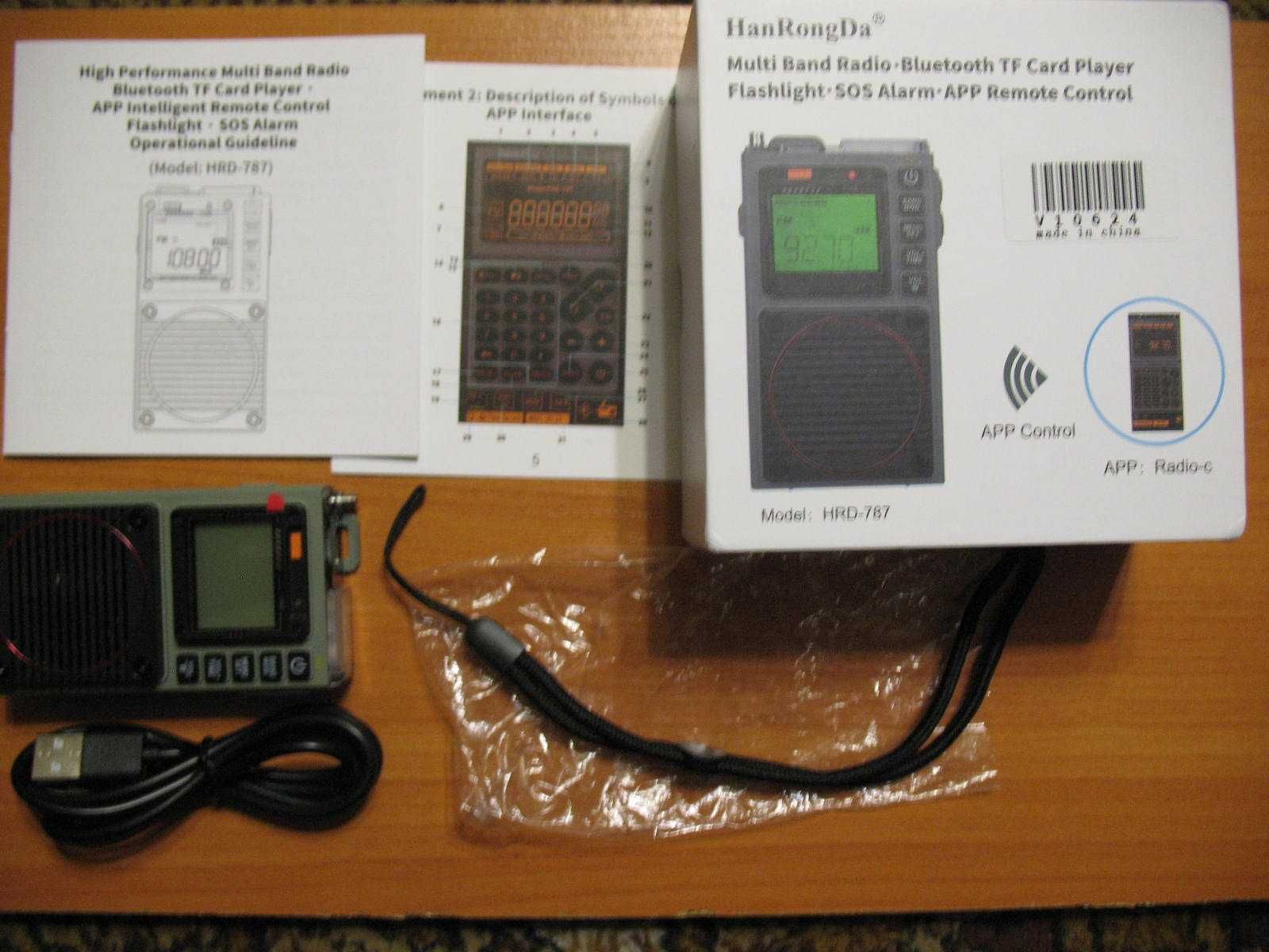 HanRongDa HRD-787 радиоприёмник с Bluetooth, mp3 плеер, фонарь